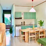 Isstravel, Homes With Common Swimming-pool From 400 To 900 Mt From The Sea Daire
