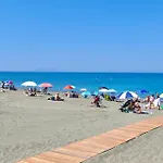 Isstravel, Homes With Common Swimming-pool From 400 To 900 Mt From The Sea Daire