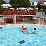 Isstravel, Homes With Common Swimming-pool From 400 To 900 Mt From The Sea