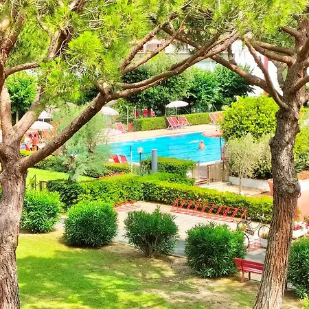 Isstravel, Homes With Common Swimming-pool From 400 To 900 Mt From The Sea