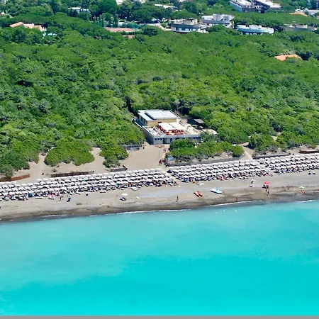 Isstravel, Homes With Common Swimming-pool From 400 To 900 Mt From The Sea Daire